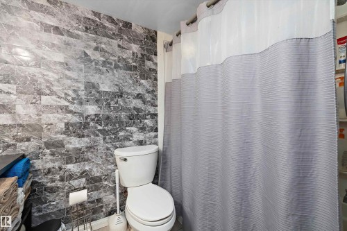 206 10529 93 Street, Edmonton, AB - Indoor Photo Showing Bathroom