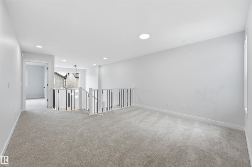 3048 Dixon Landing Landing, Edmonton, AB - Indoor Photo Showing Other Room