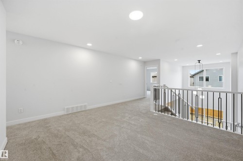 3048 Dixon Landing Landing, Edmonton, AB - Indoor Photo Showing Other Room