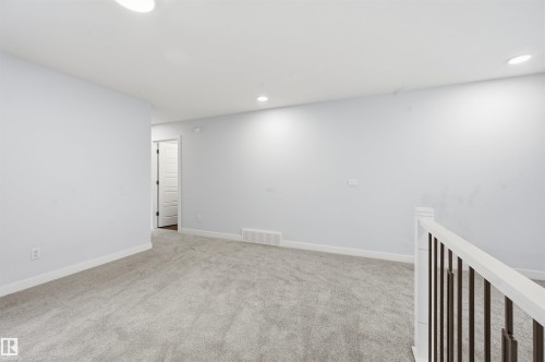 3048 Dixon Landing Landing, Edmonton, AB - Indoor Photo Showing Other Room