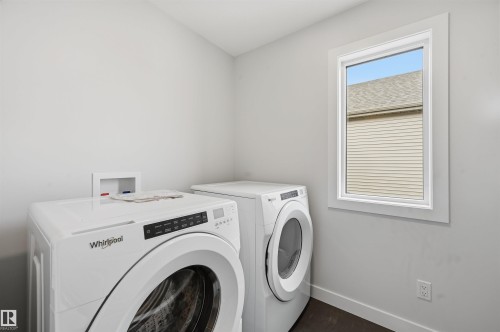 3048 Dixon Landing Landing, Edmonton, AB - Indoor Photo Showing Laundry Room