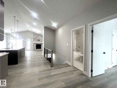 261 Meadowview Drive, Fort Saskatchewan, AB - Indoor