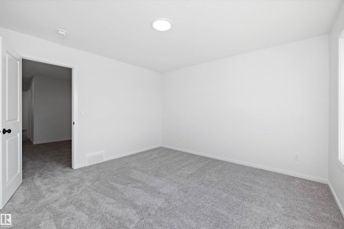 5458 Hawthorn Run, Edmonton, AB - Indoor Photo Showing Other Room