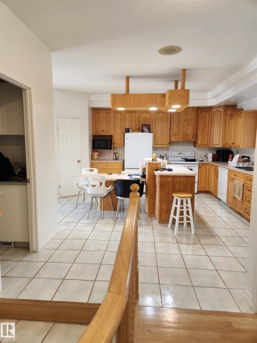 4317 53 Street, St. Paul Town, AB - Indoor Photo Showing Kitchen