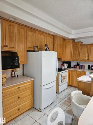 4317 53 Street, St. Paul Town, AB - Indoor Photo Showing Kitchen