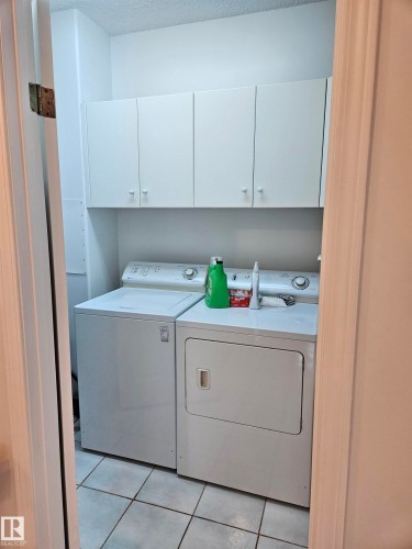 4317 53 Street, St. Paul Town, AB - Indoor Photo Showing Laundry Room