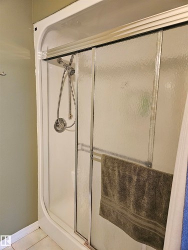 4317 53 Street, St. Paul Town, AB - Indoor Photo Showing Bathroom