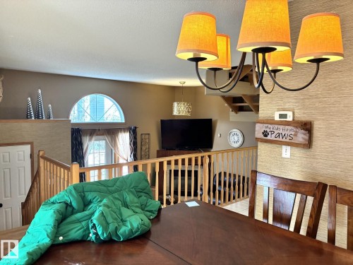 1248 48 Street, Edmonton, AB - Indoor Photo Showing Other Room