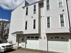 4811 13 Avenue  Edmonton, AB T6L 6R6
