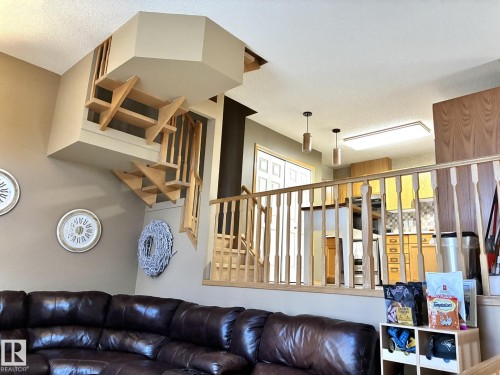 1248 48 Street, Edmonton, AB - Indoor Photo Showing Living Room