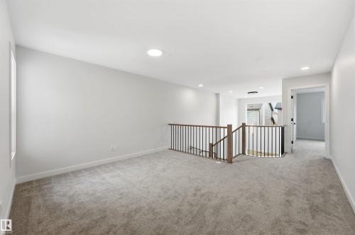 3218 Dixon Way, Edmonton, AB - Indoor Photo Showing Other Room