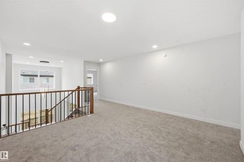 3218 Dixon Way, Edmonton, AB - Indoor Photo Showing Other Room