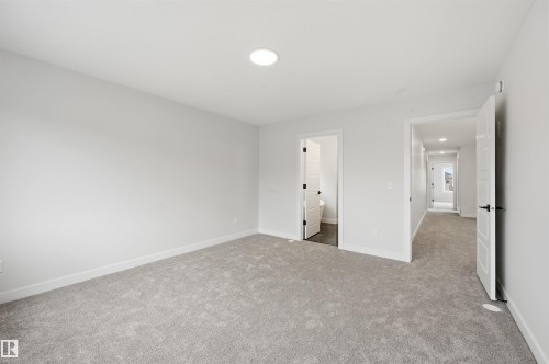 3218 Dixon Way, Edmonton, AB - Indoor Photo Showing Other Room