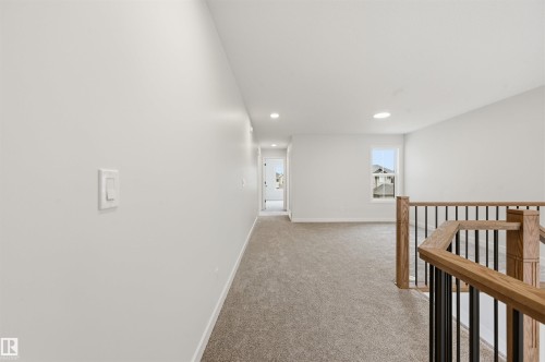 3218 Dixon Way, Edmonton, AB - Indoor Photo Showing Other Room