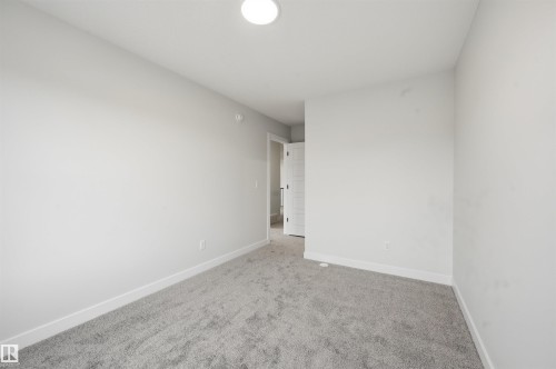 3218 Dixon Way, Edmonton, AB - Indoor Photo Showing Other Room