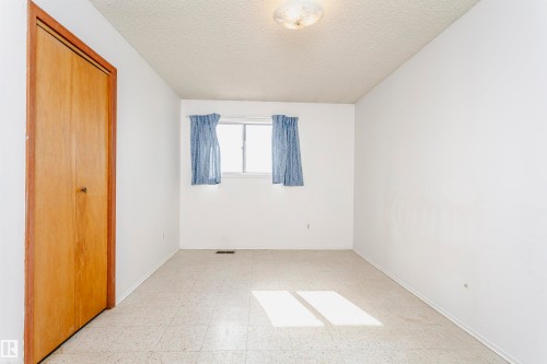 5041 48 Avenue, Bon Accord, AB - Indoor Photo Showing Other Room