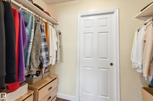 18424 96A Avenue, Edmonton, AB - Indoor With Storage