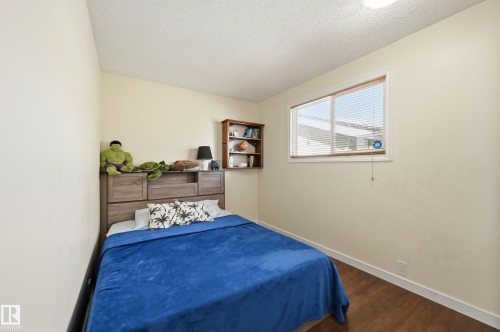 18424 96A Avenue, Edmonton, AB - Indoor Photo Showing Bedroom