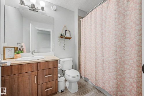 82 Gilmore Way, Spruce Grove, AB - Indoor Photo Showing Bathroom