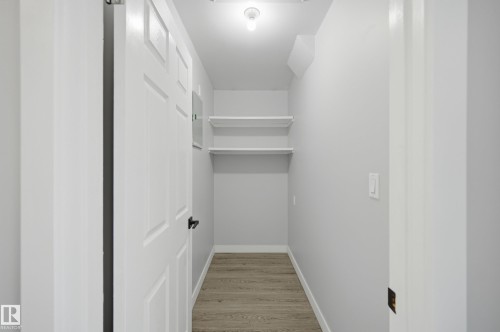 6453 180 Street, Edmonton, AB - Indoor