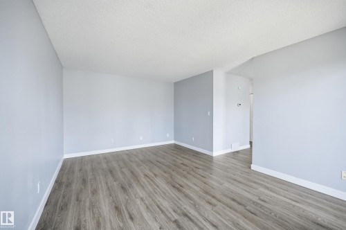 6453 180 Street, Edmonton, AB - Indoor Photo Showing Other Room