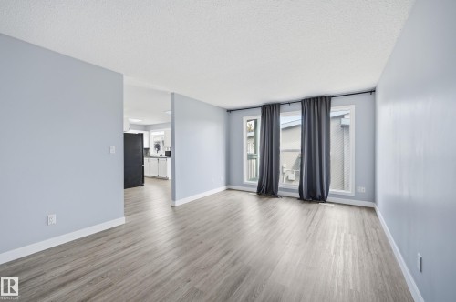 6453 180 Street, Edmonton, AB - Indoor