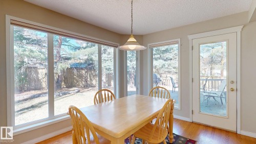 721 Butterworth Drive, Edmonton, AB - Indoor Photo Showing Dining Room