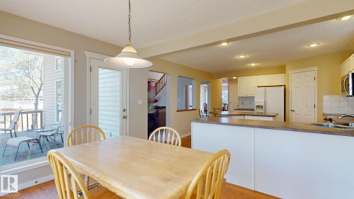721 Butterworth Drive, Edmonton, AB - Indoor Photo Showing Dining Room