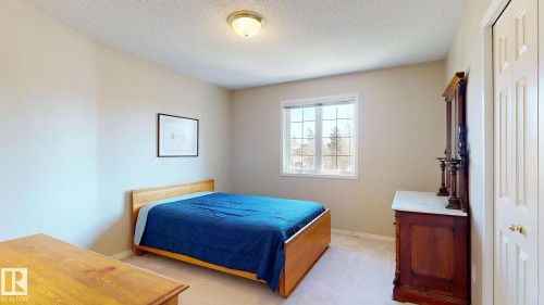 721 Butterworth Drive, Edmonton, AB - Indoor Photo Showing Bedroom