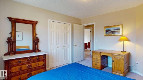 721 Butterworth Drive, Edmonton, AB - Indoor Photo Showing Bedroom
