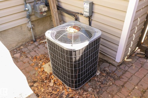 721 Butterworth Drive, Edmonton, AB - Outdoor