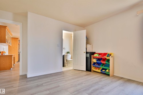 8710 156A Avenue, Edmonton, AB - Indoor Photo Showing Other Room