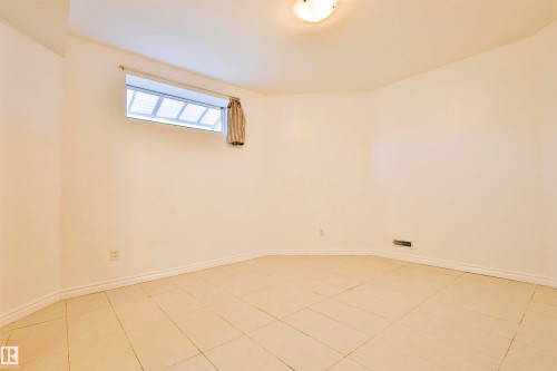8710 156A Avenue, Edmonton, AB - Indoor Photo Showing Other Room