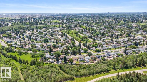 Expansive residential neighborhood featuring numerous detached properties on individual lots - 4508 109A Avenue, Edmonton, AB - Outdoor With View