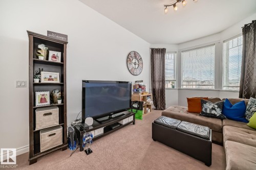 17436 108 Street, Edmonton, AB - Indoor Photo Showing Living Room