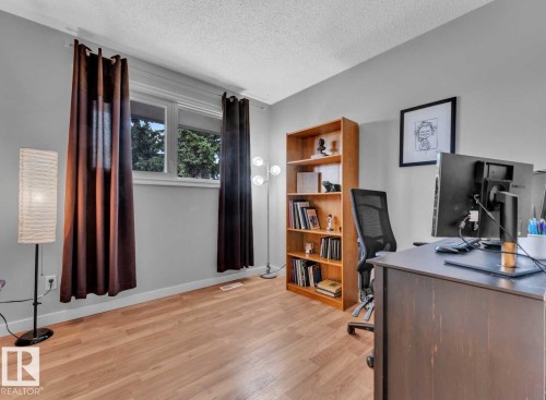 20 Caledonia Drive, Leduc, AB - Indoor