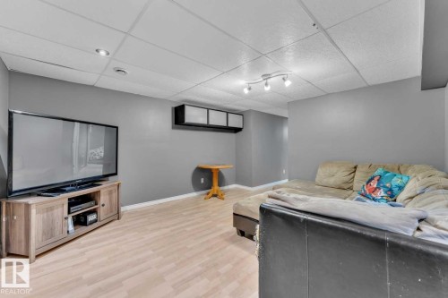 20 Caledonia Drive, Leduc, AB - Indoor