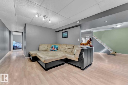 20 Caledonia Drive, Leduc, AB - Indoor