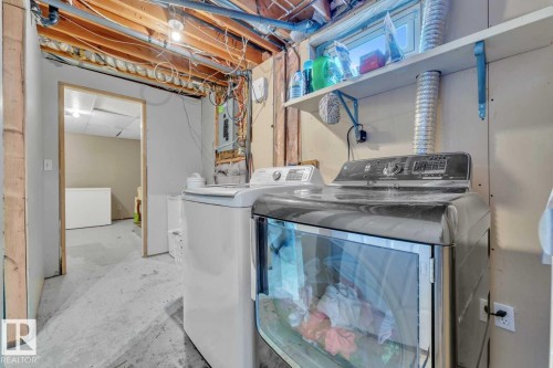 20 Caledonia Drive, Leduc, AB - Indoor Photo Showing Laundry Room