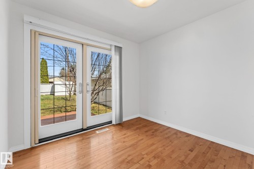 8804 135 Avenue, Edmonton, AB - Indoor Photo Showing Other Room
