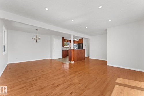 8804 135 Avenue, Edmonton, AB - Indoor