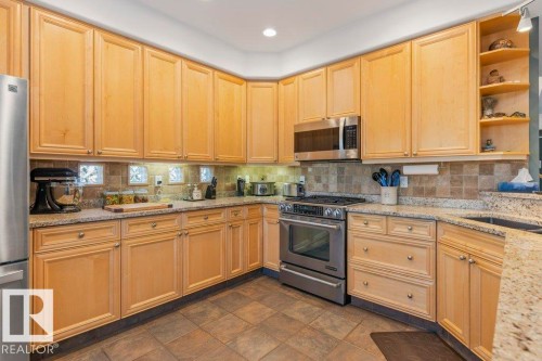 11030 122 Street, Edmonton, AB - Indoor Photo Showing Kitchen