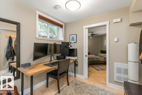 11030 122 Street, Edmonton, AB - Indoor Photo Showing Office