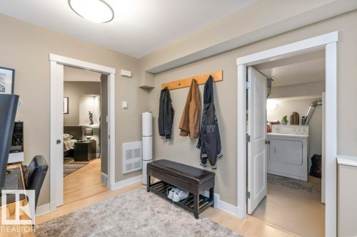 11030 122 Street, Edmonton, AB - Indoor