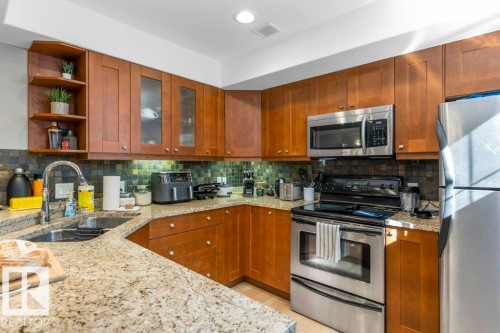11030 122 Street, Edmonton, AB - Indoor Photo Showing Kitchen With Double Sink