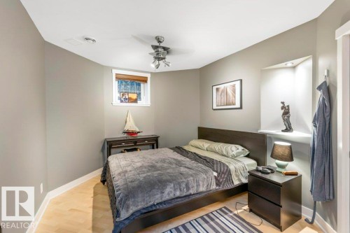 11030 122 Street, Edmonton, AB - Indoor Photo Showing Bedroom