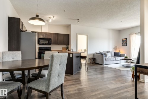 235 263 Macewan Road, Edmonton, AB - Indoor