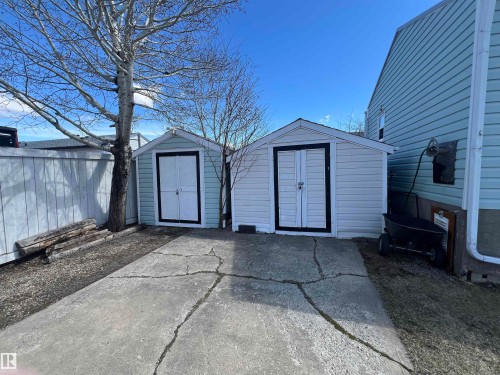2 Sunset Boulevard, Spruce Grove, AB - Outdoor