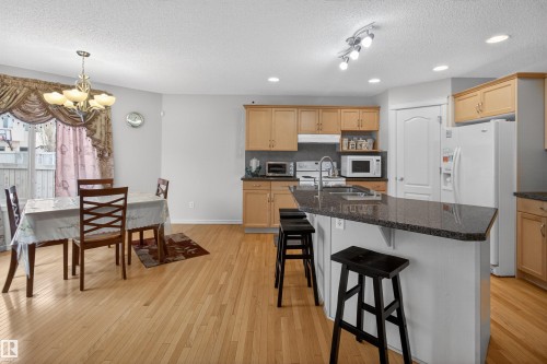 20707 56 Avenue, Edmonton, AB - Indoor