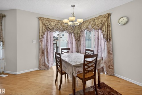 20707 56 Avenue, Edmonton, AB - Indoor Photo Showing Dining Room
